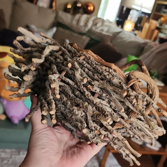 Vintage Handmade Rustic Bird's Nest Twig Decorative Basket With Twisted Handle - Picture 2 of 11